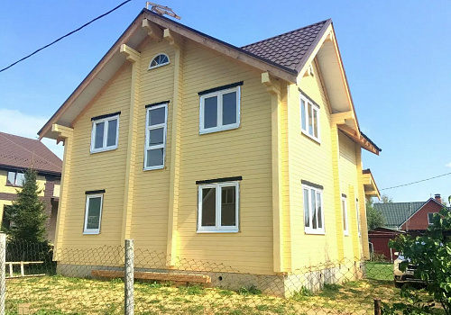 Дом из бруса 192х145 с крыльцом 1 Дом из бруса 192х145 с крыльцом 1
